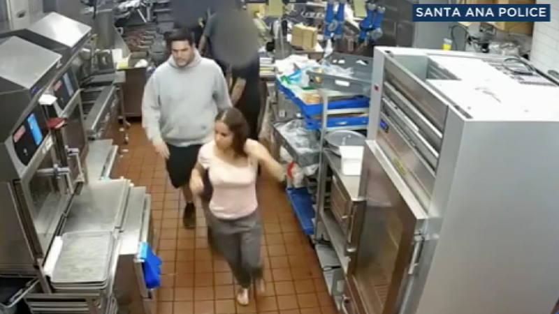 Illustration for article titled World’s biggest ketchup fan storms McDonald’s kitchen because she didn’t get enough packets